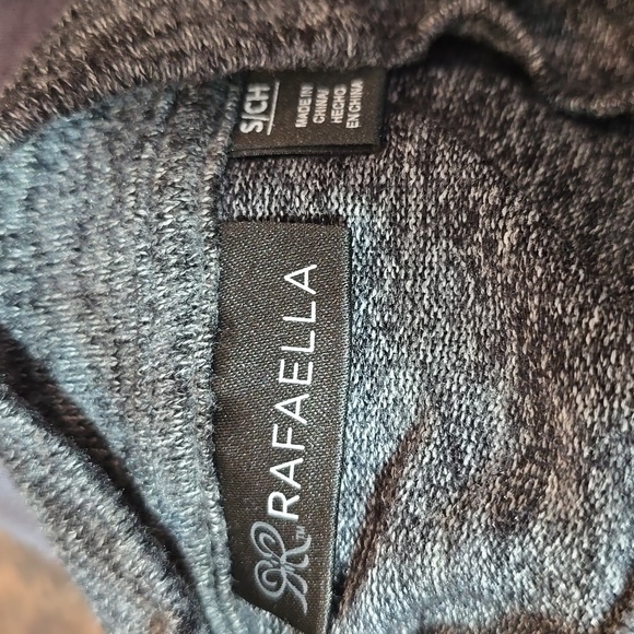 ELLA Rafaella Mock Neck Snap Cuff Top - Picture 3 of 5